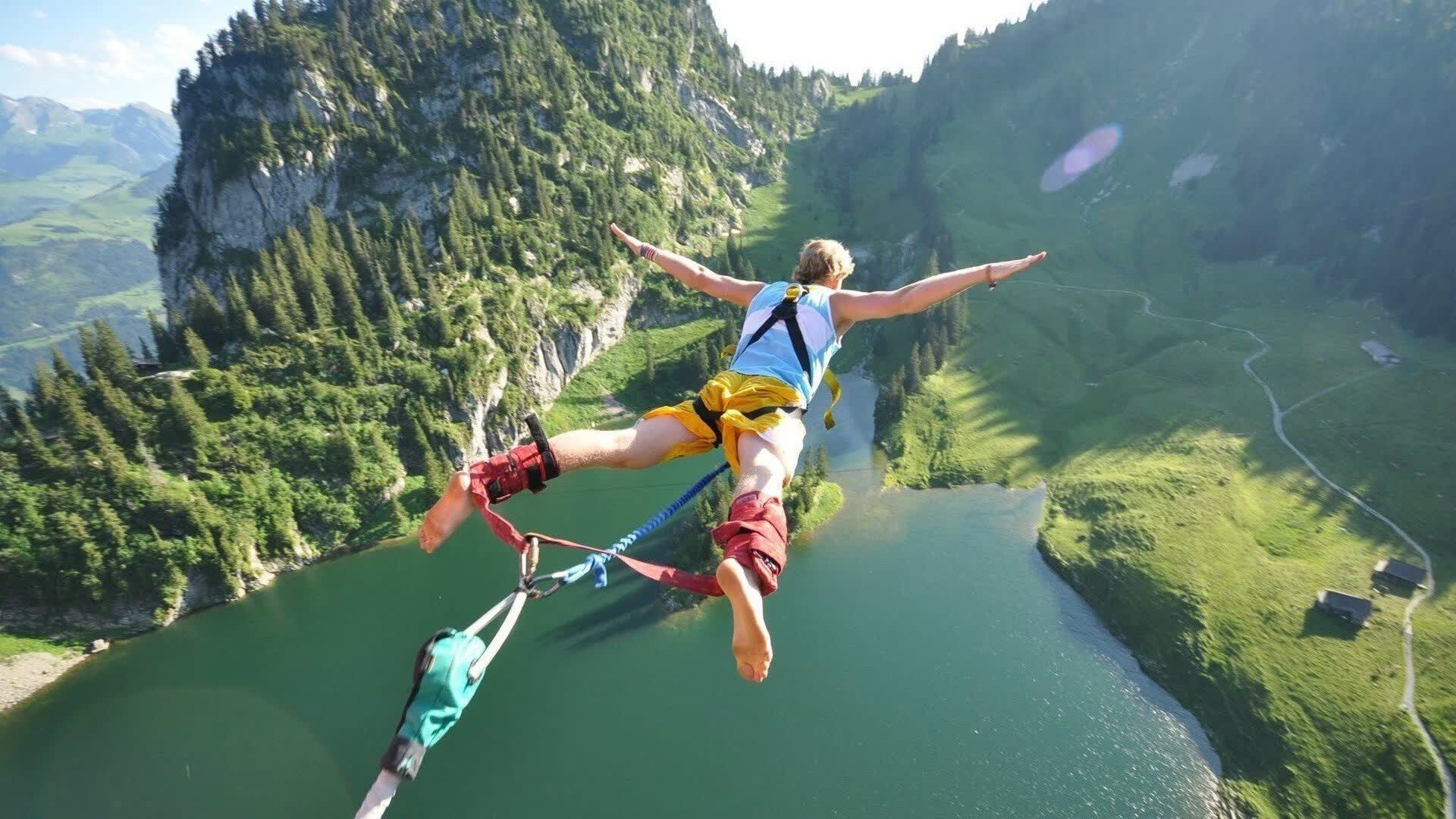 尼克斯碾压山东队,孙铭徽统治全场